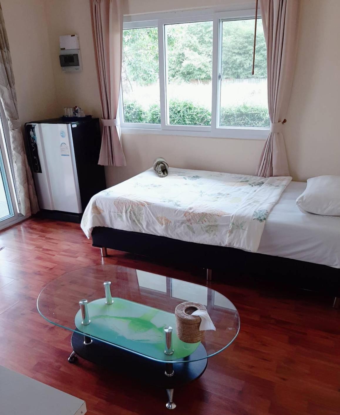 Khanom Garden Suite Værelse billede