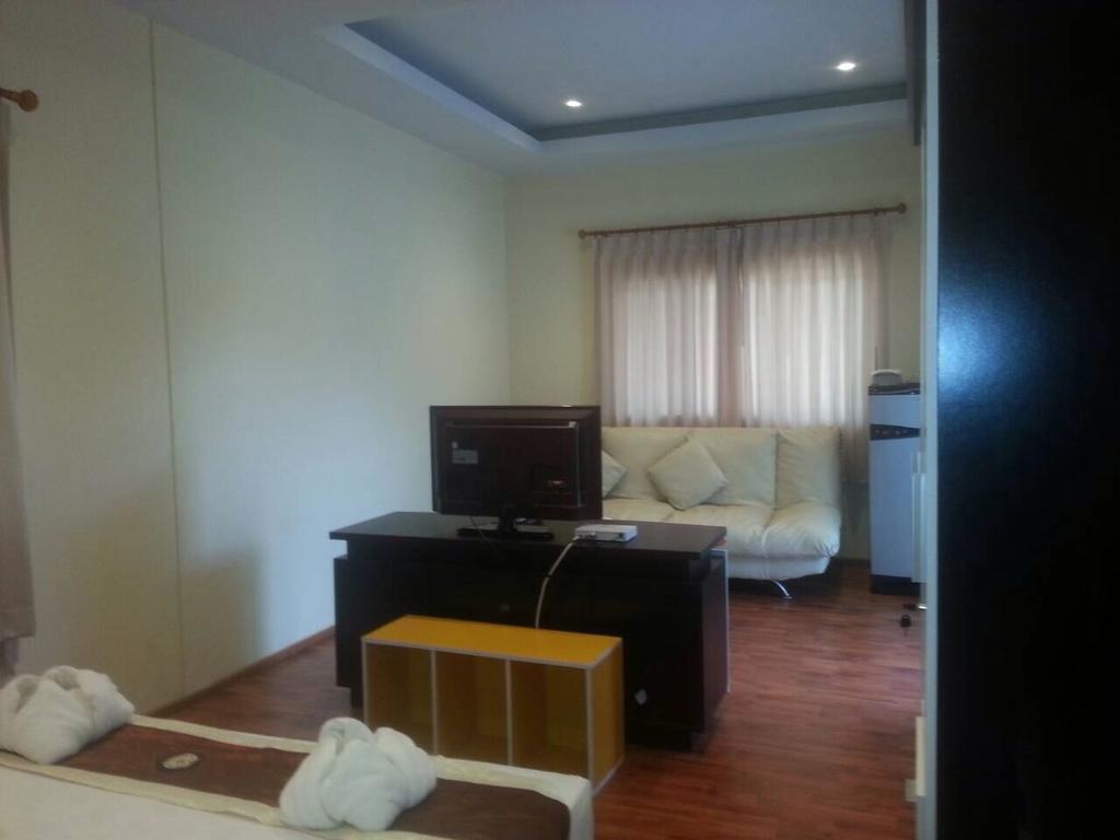 Khanom Garden Suite Værelse billede