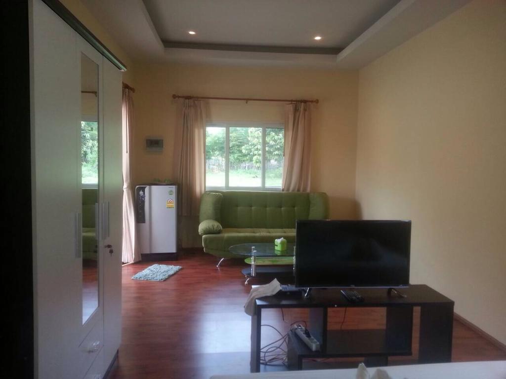 Khanom Garden Suite Værelse billede